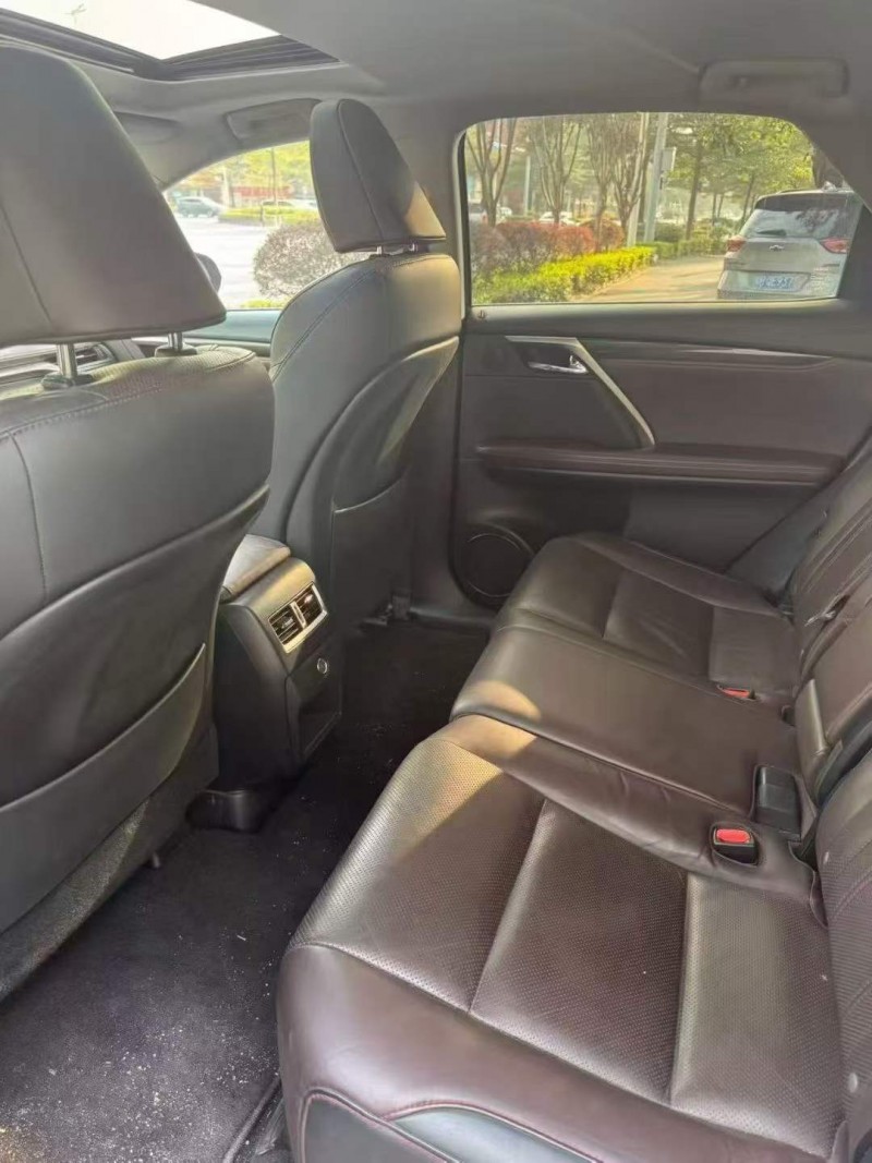 广州18年雷克萨斯RX6