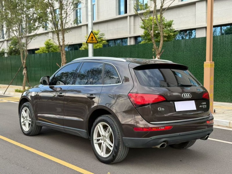 昆明16年奥迪Q58