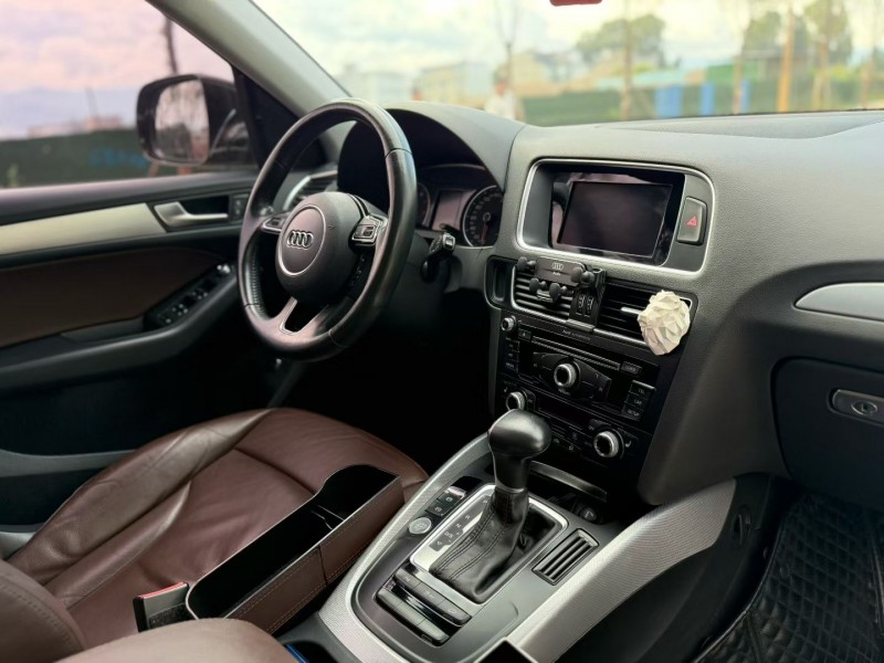 昆明16年奥迪Q59