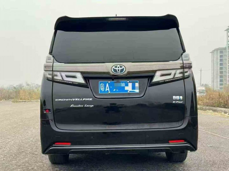 珠海22年丰田威尔法9