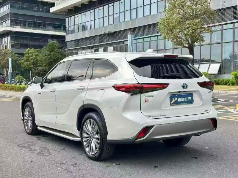 广州23年丰田汉兰达7