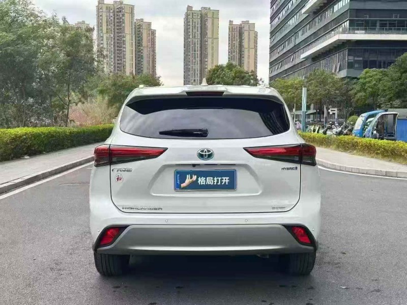 广州23年丰田汉兰达9