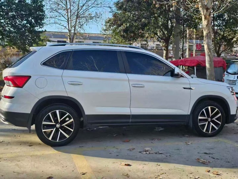 菏泽19年斯柯达柯米克3