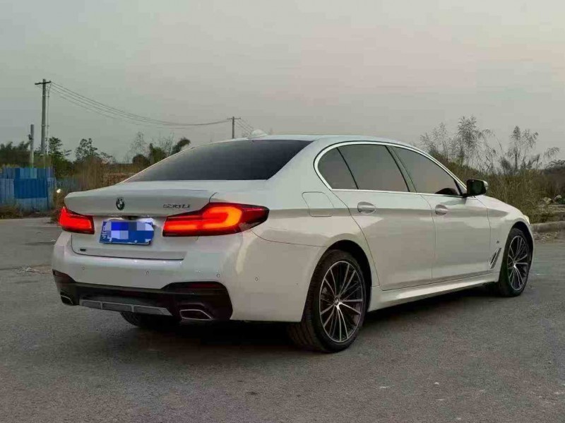 钦州22年宝马5系7