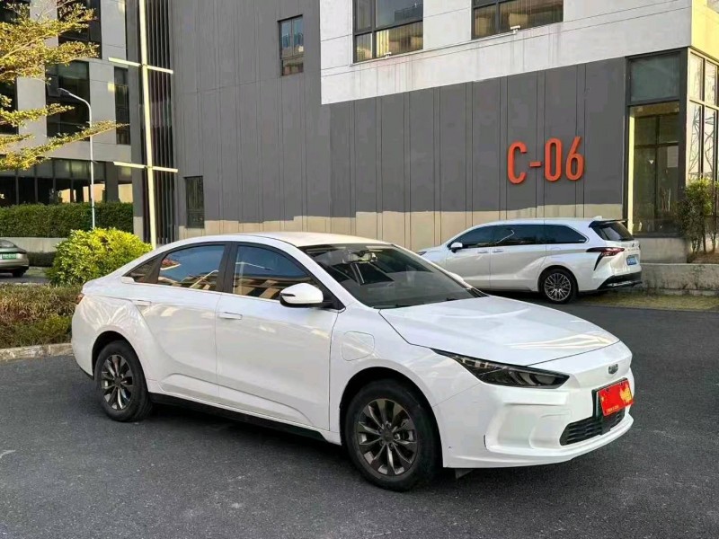 广州22年吉利几何2