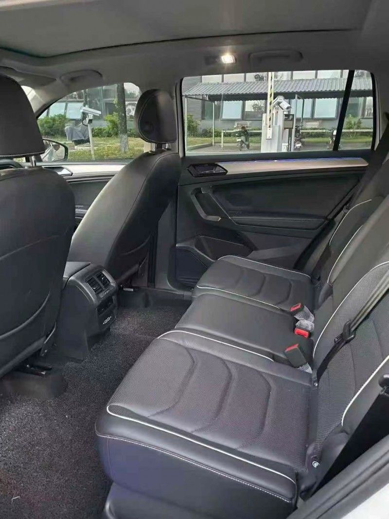 东莞21年大众途观5