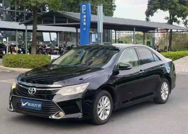 东莞16年丰田凯美瑞2