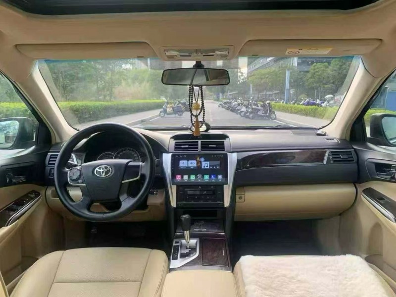 东莞16年丰田凯美瑞4