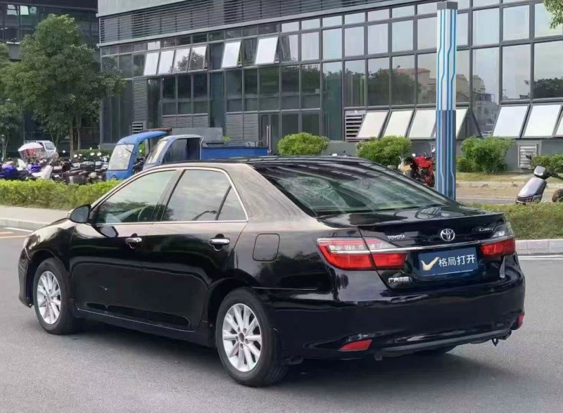 东莞16年丰田凯美瑞8