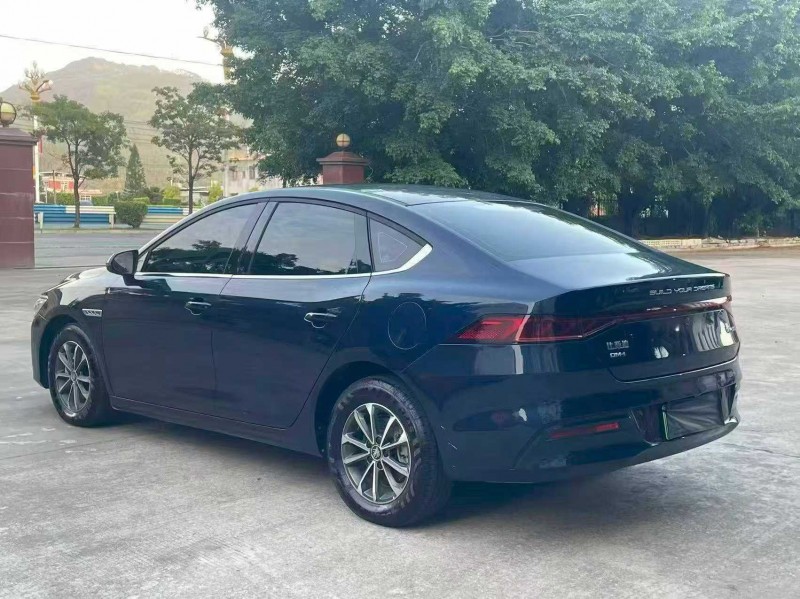 漳州24年比亚迪秦8