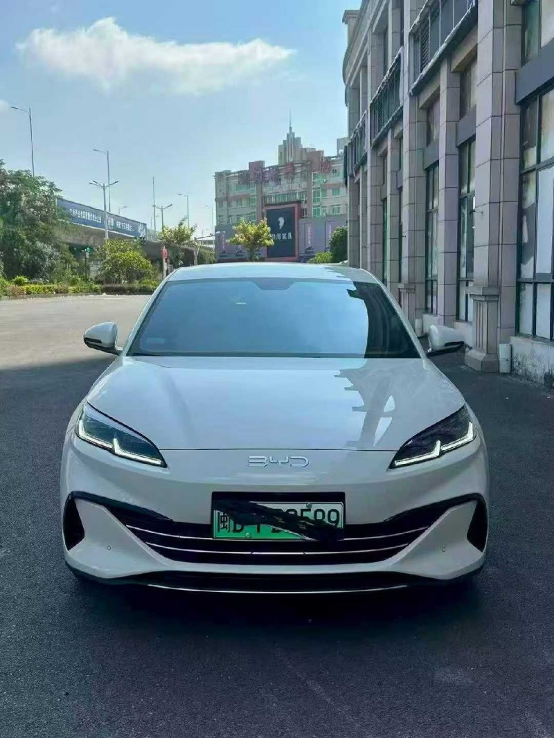 漳州24年比亚迪海豹1