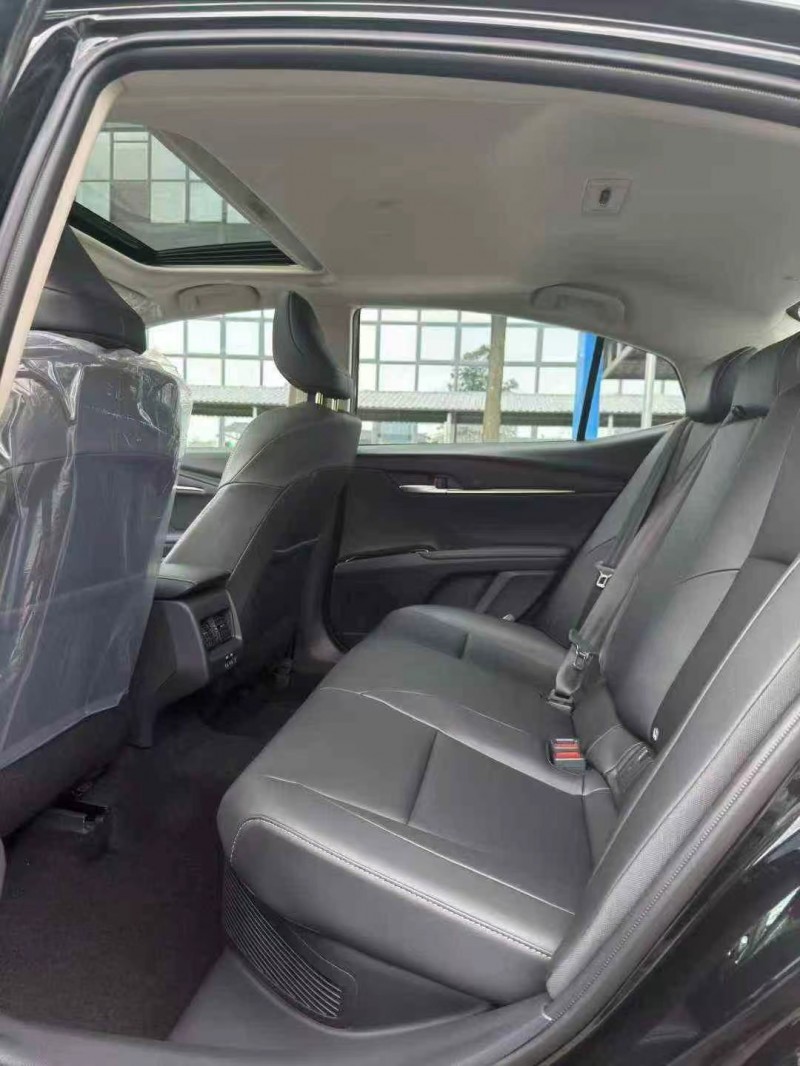 东莞25年丰田凯美瑞6