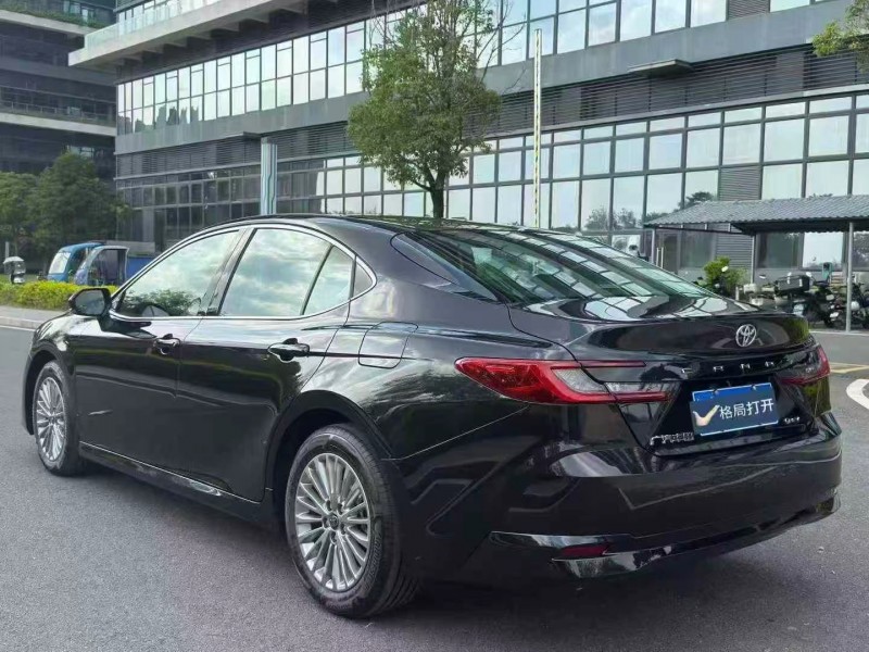 东莞25年丰田凯美瑞7