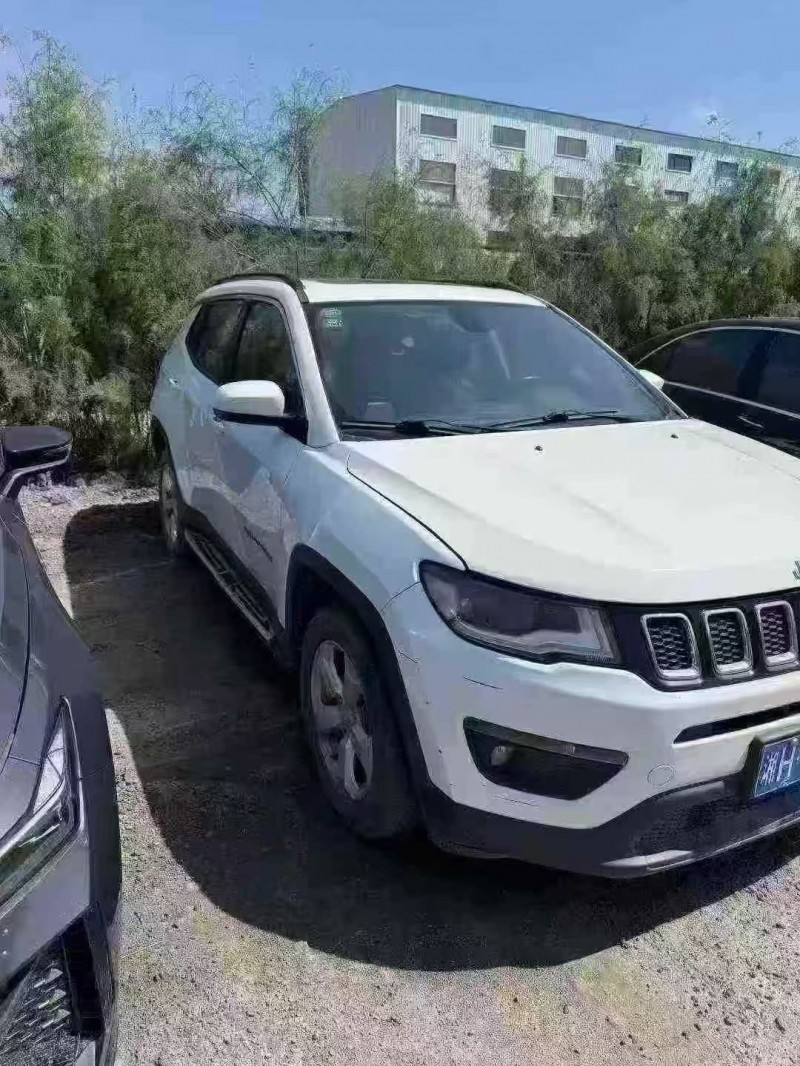 菏泽17年Jeep指南者2