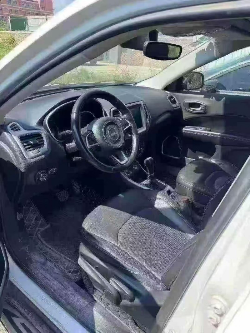 菏泽17年Jeep指南者5