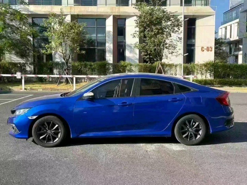 广州19年本田思域9