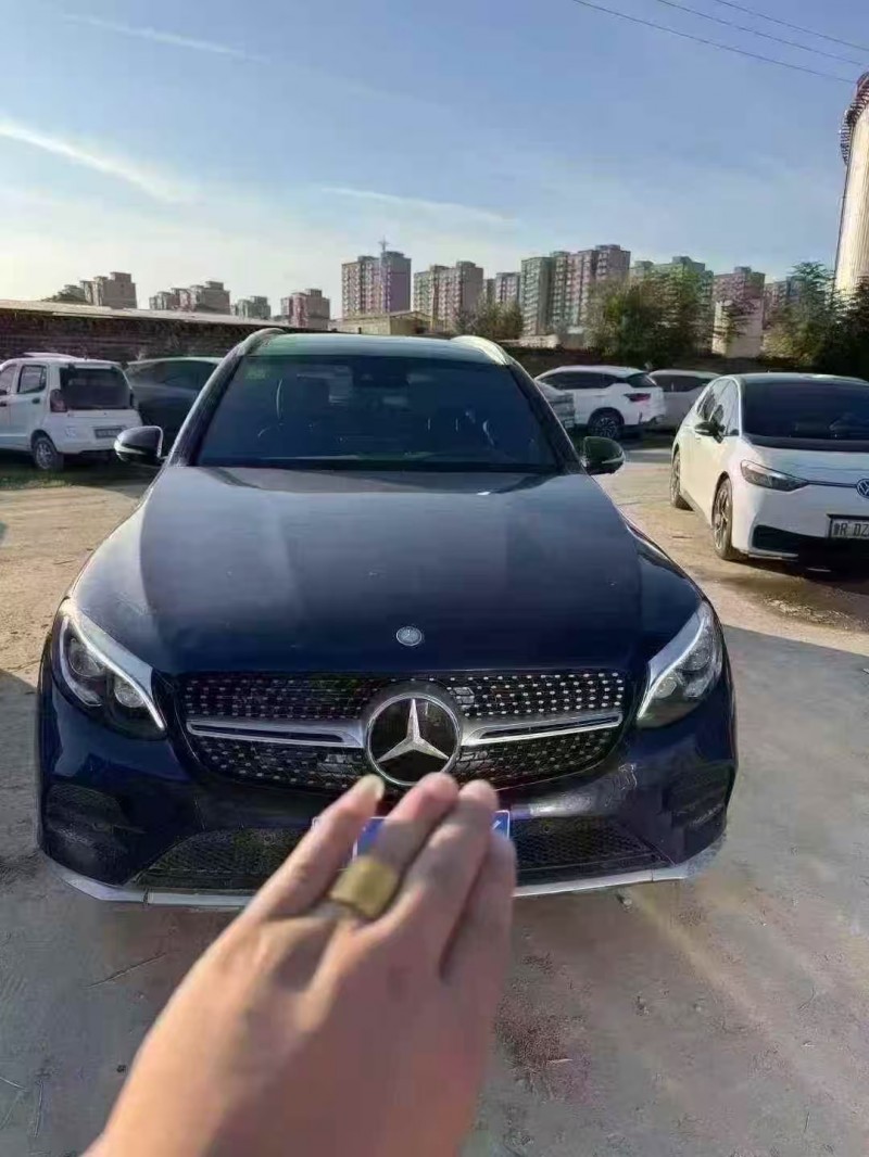 菏泽17年奔驰GLC1