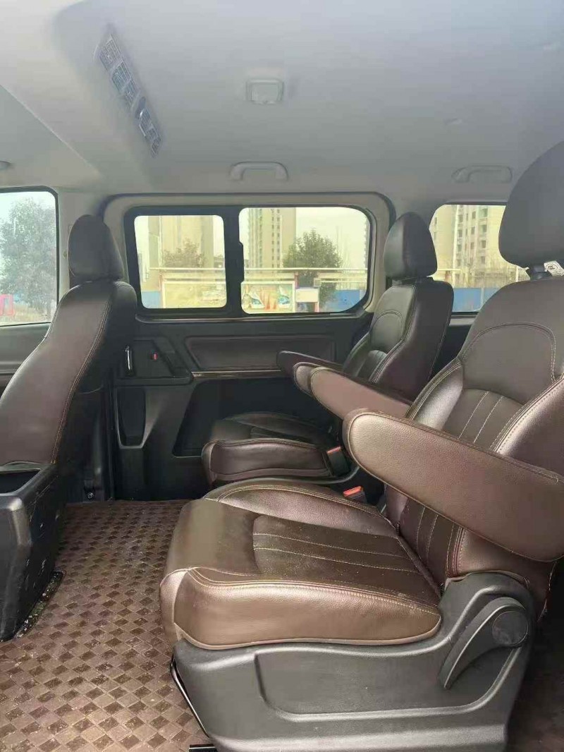 郑州22年东风菱智7