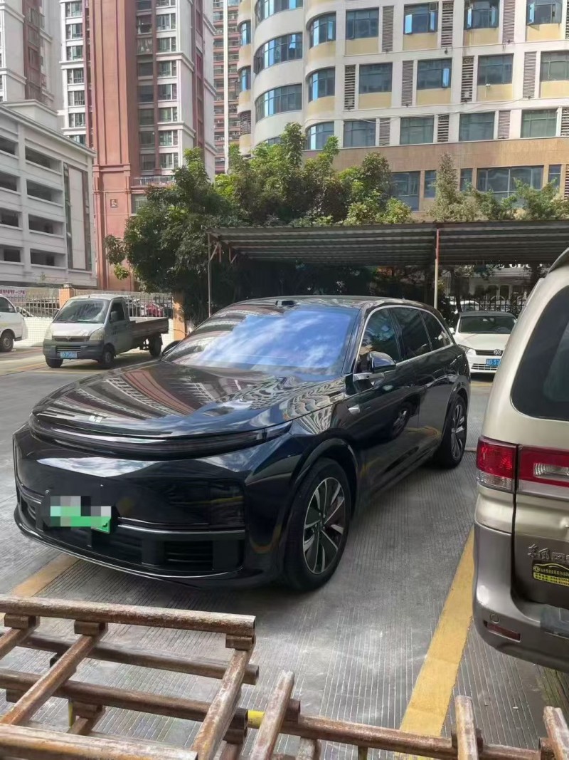 广州25年理想L72