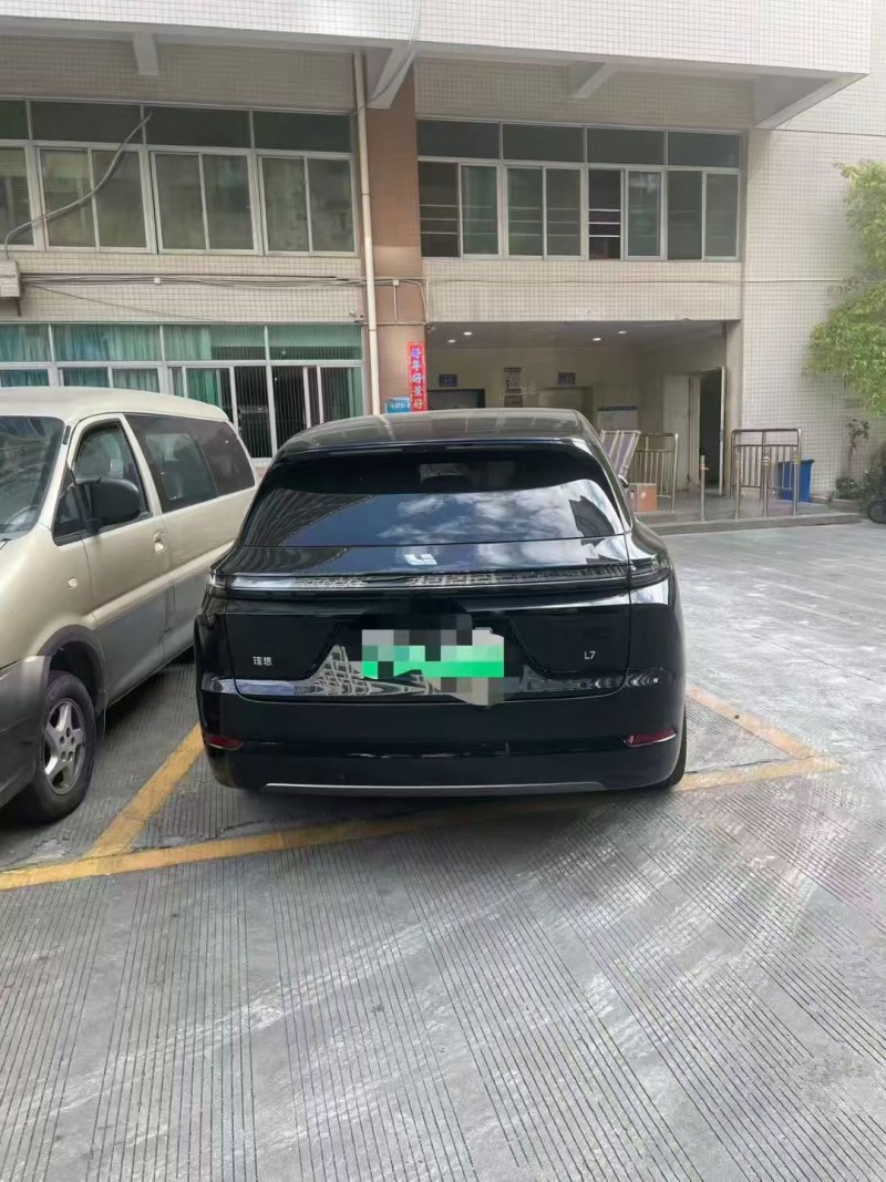 广州25年理想L79