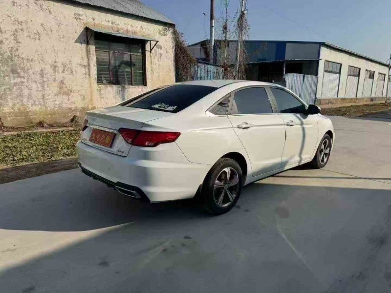 郑州18年吉利帝豪4