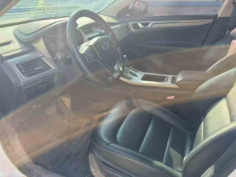 郑州18年吉利帝豪9