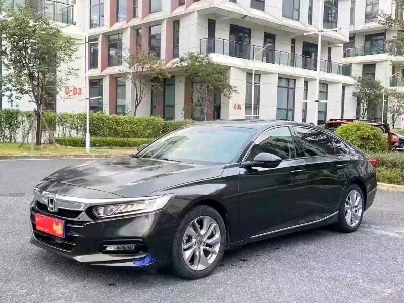 广州18年本田雅阁3