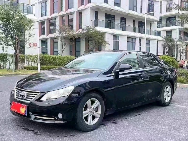 广州11年丰田锐志3