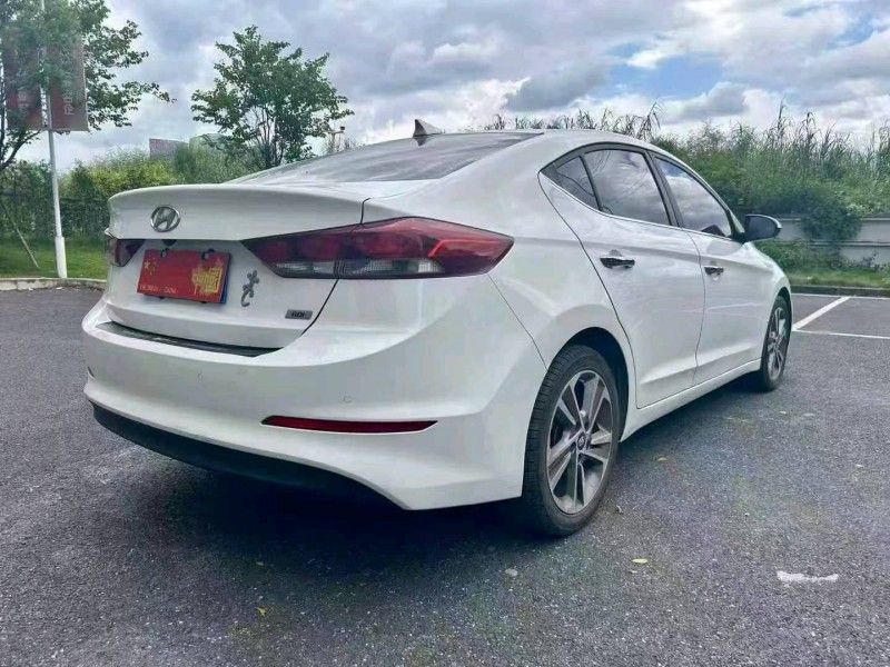 广州17年现代领动8