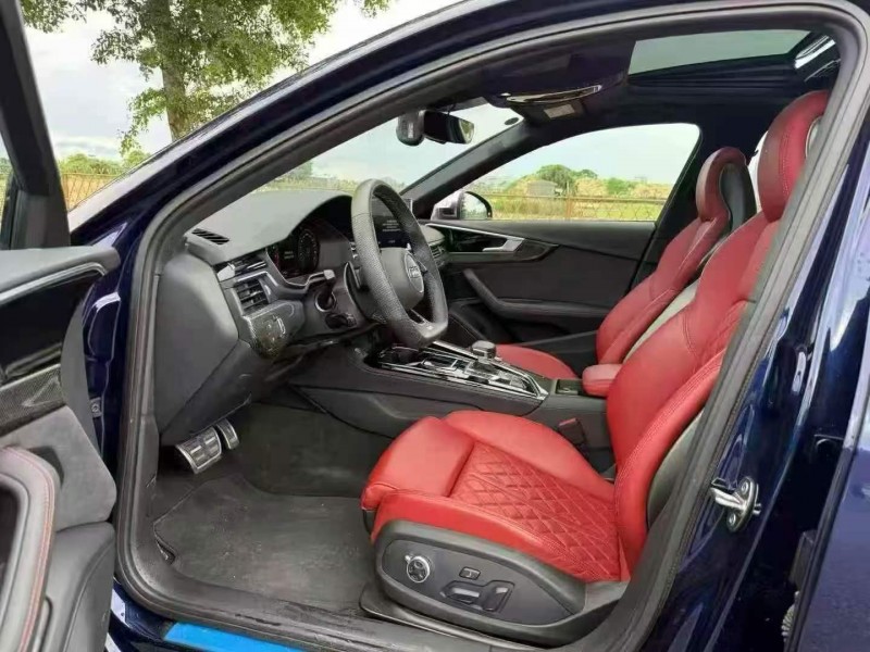 广州24年奥迪S44