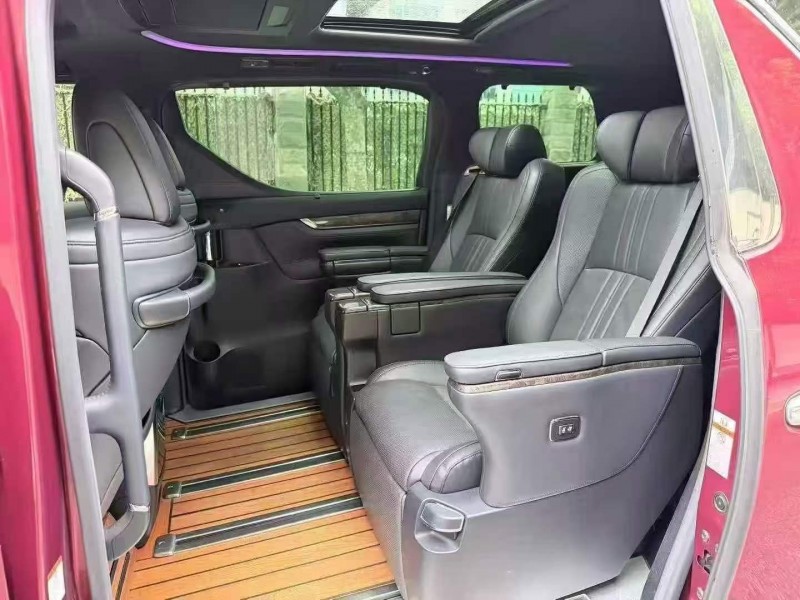 广州20年丰田埃尔法4