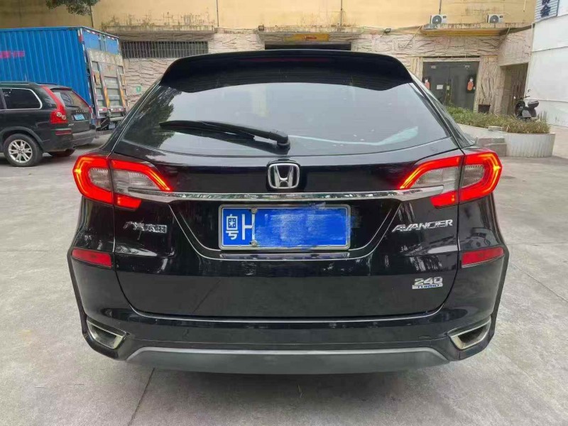 广州19年本田冠道9