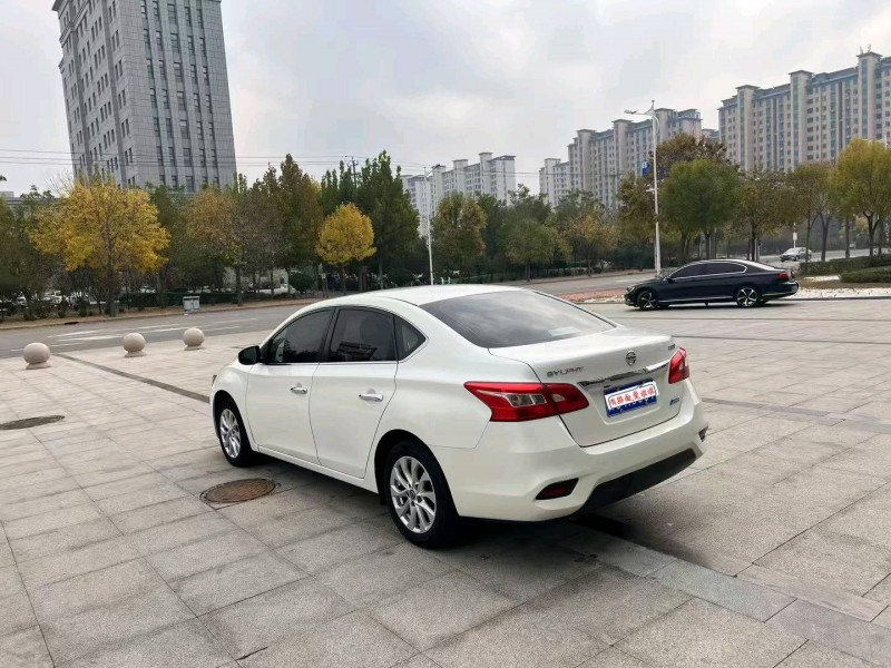 沧州19年日产轩逸5
