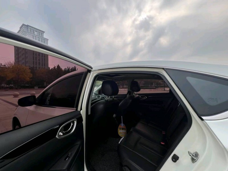 沧州19年日产轩逸8