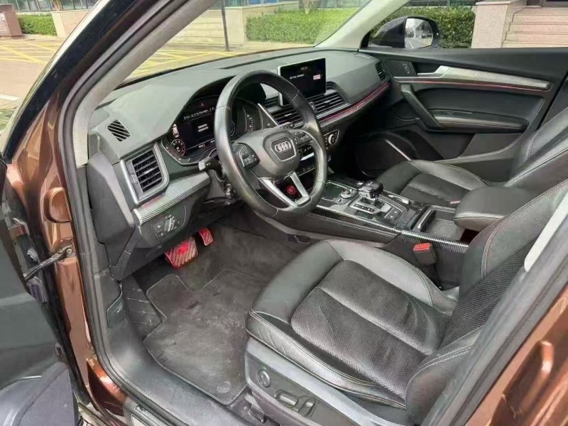 济南19年奥迪Q54