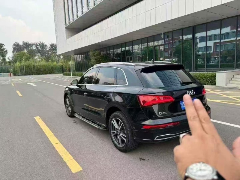 济南19年奥迪Q57