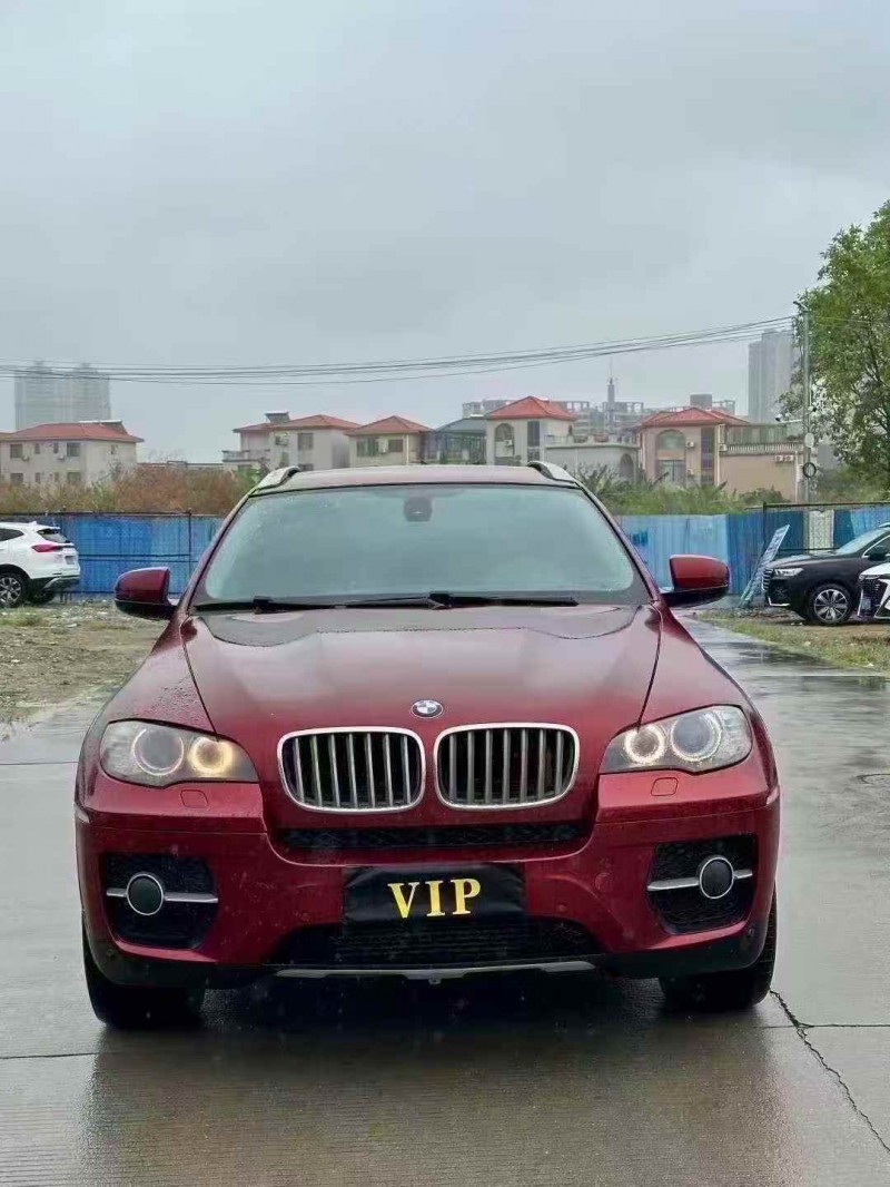 广州12年宝马X61