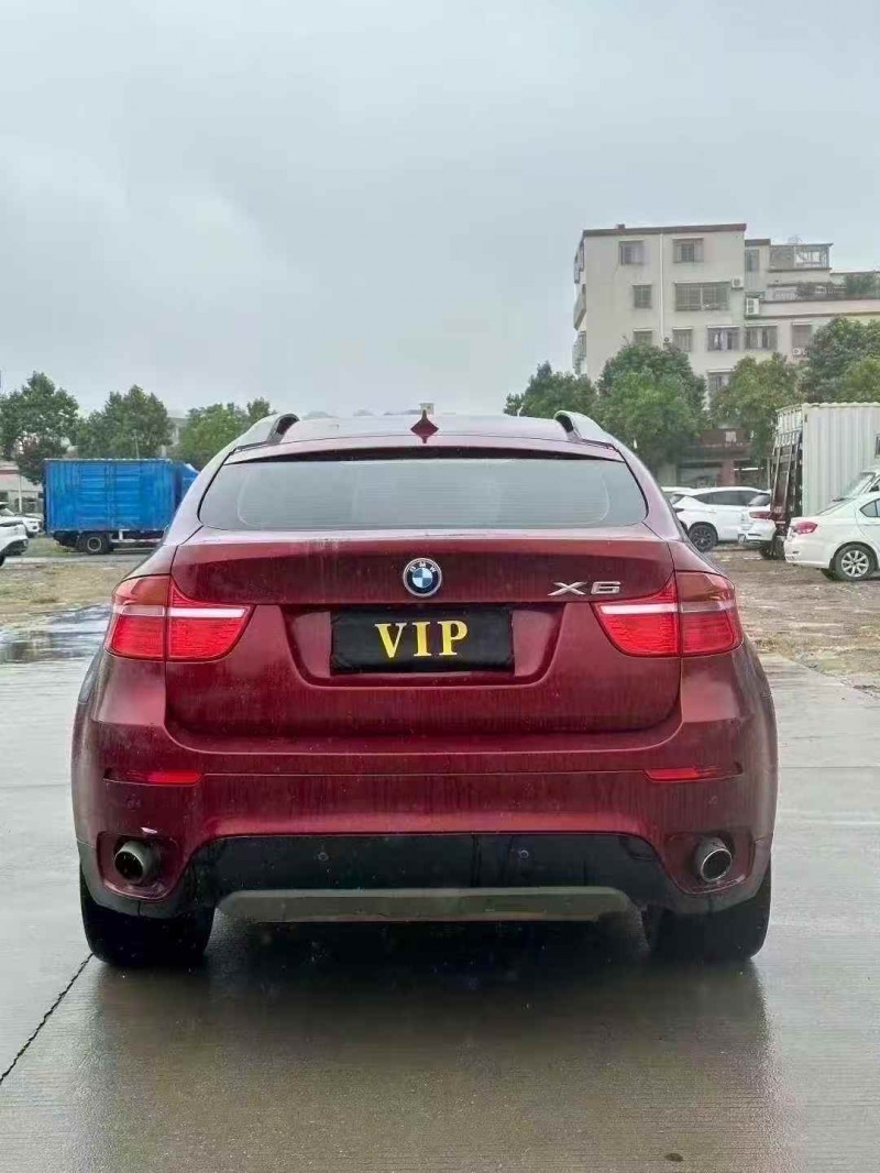 广州12年宝马X69