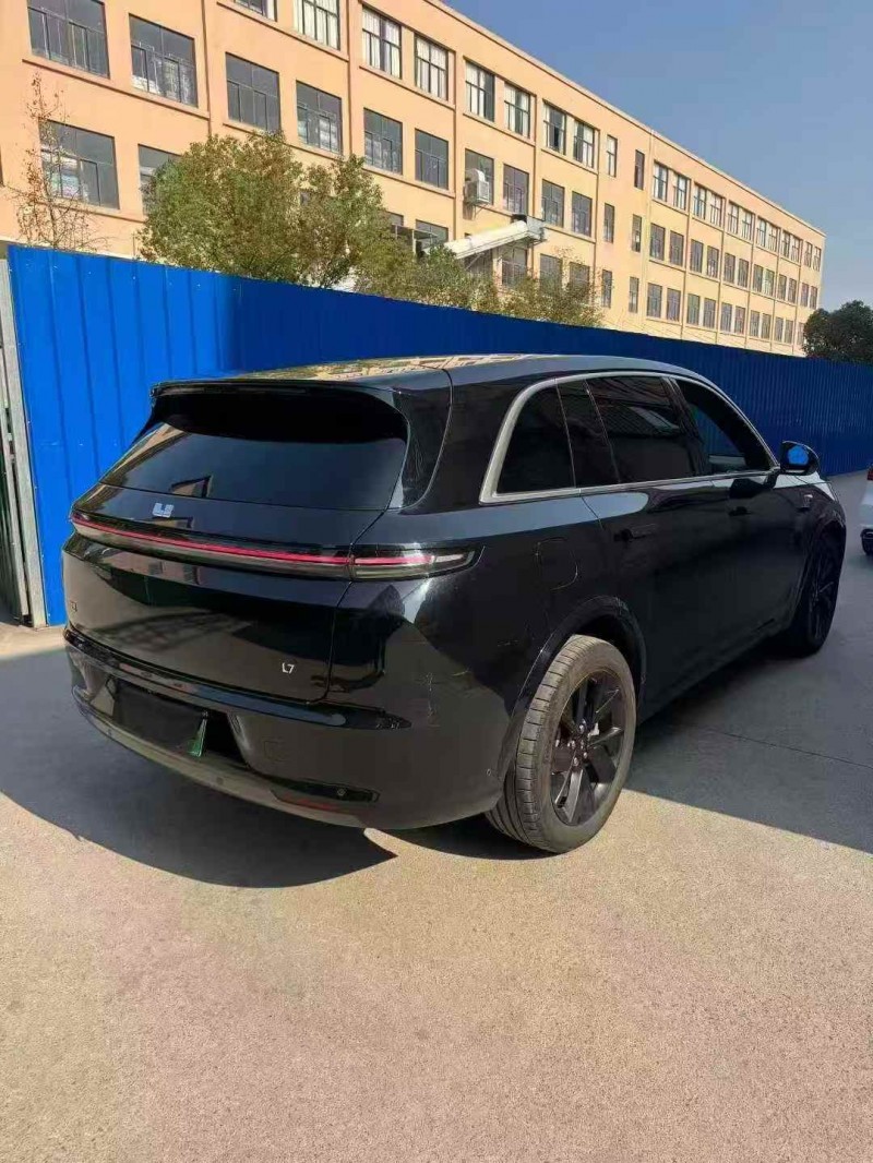 衢州23年理想L75