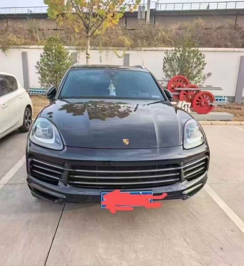菏泽22年保时捷卡宴1