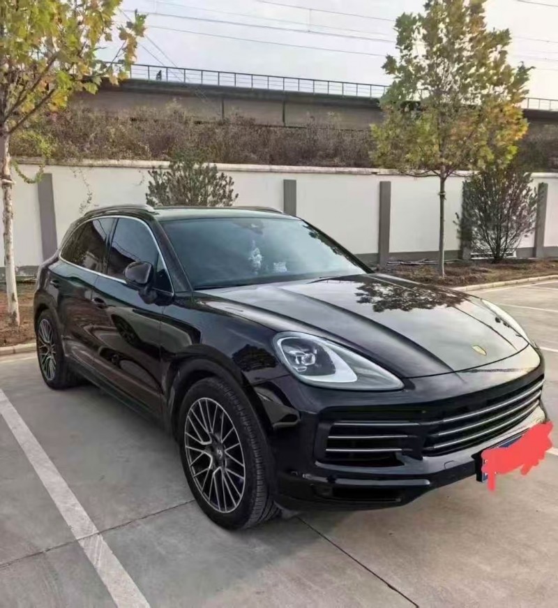 菏泽22年保时捷卡宴2