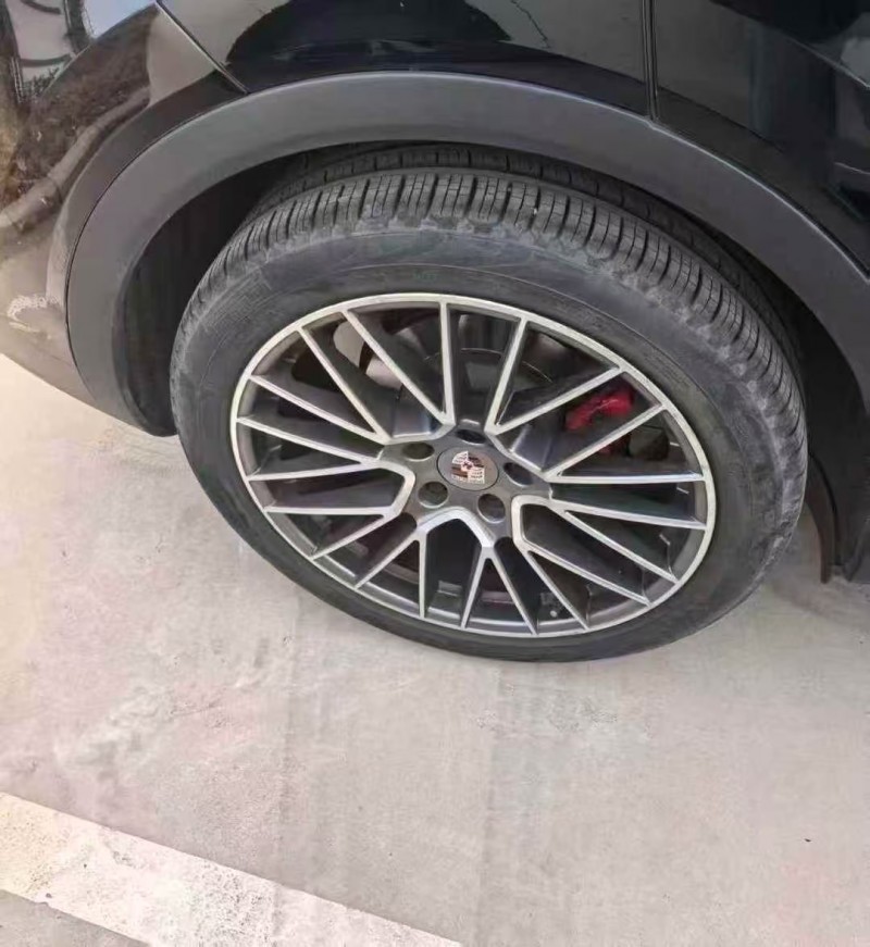 菏泽22年保时捷卡宴5