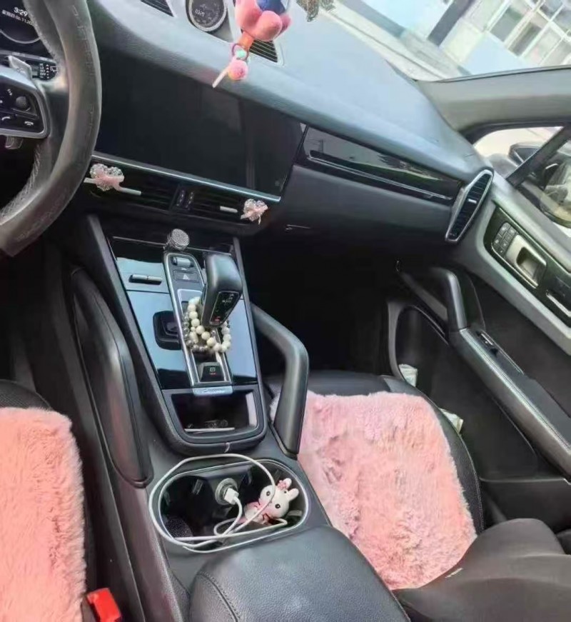 菏泽22年保时捷卡宴7