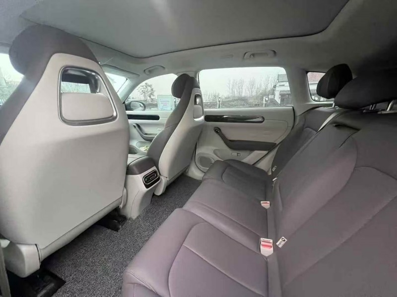 菏泽23年零跑汽车C115