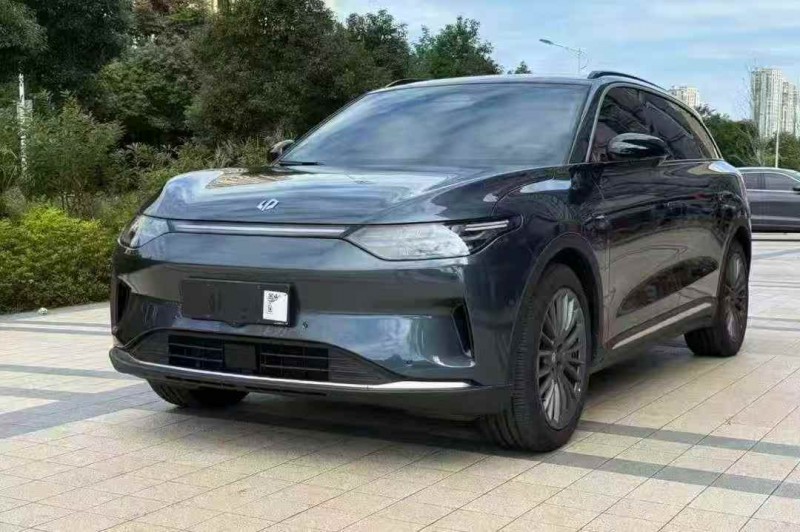 淮安24年零跑汽车C113