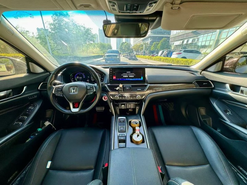 东莞21年本田雅阁5