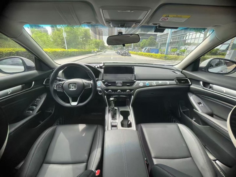 东莞22年本田雅阁6