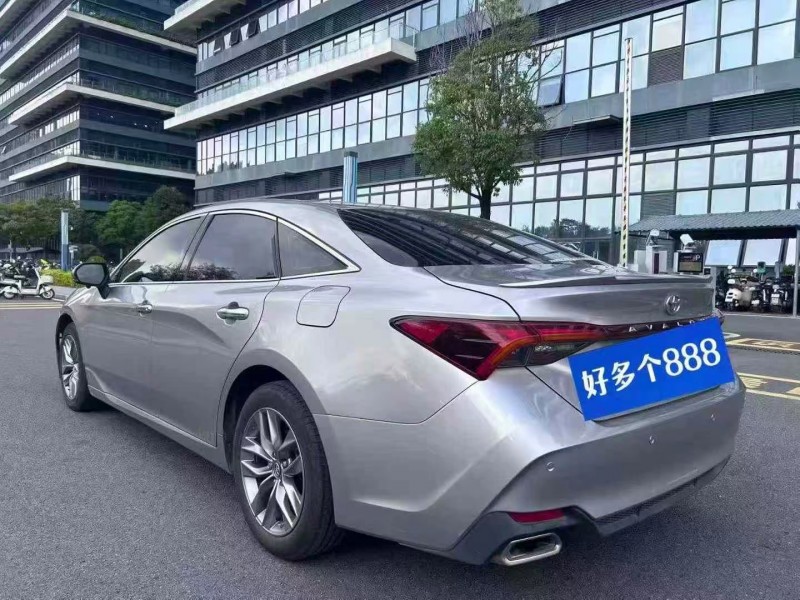 东莞19年丰田亚洲龙7