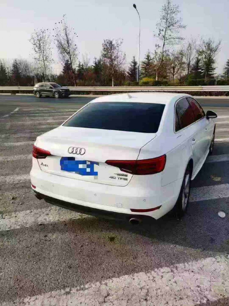 潍坊17年奥迪A4L7