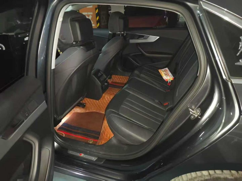 武汉21年奥迪A4L3